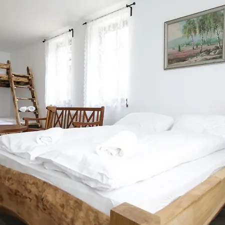 Gasthuis Kupperowka- Stadnina Koni Kolano