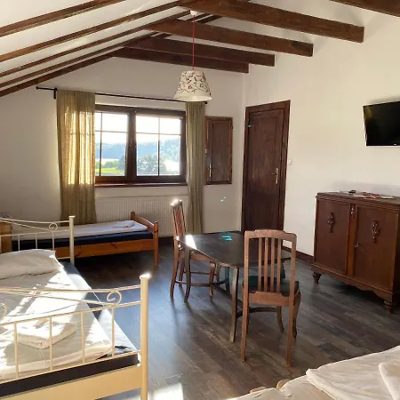 Gasthuis Kupperowka- Stadnina Koni Kolano Szymbark (Pomerania)